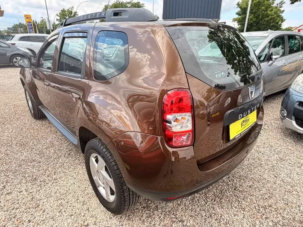 Dacia Duster I Laureate 4x2 *PDC*Klima*MFL* TÜV Neu 02/2014-photo-6