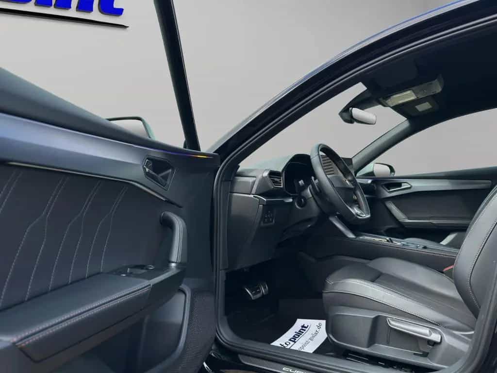 Cupra Leon 1.5 eTSI ACC KEYLESS AMBIENTE 02/2025-photo-12
