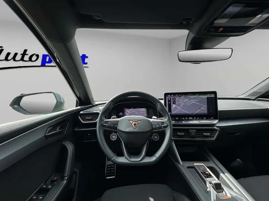 Cupra Leon 1.5 eTSI ACC KEYLESS AMBIENTE 02/2025-photo-17