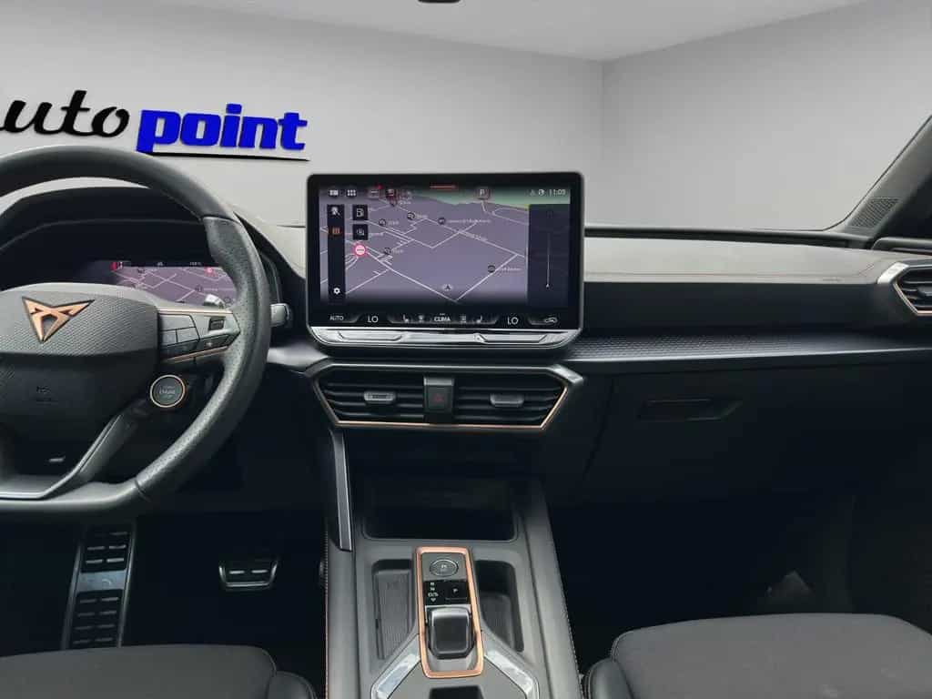 Cupra Leon 1.5 eTSI ACC KEYLESS AMBIENTE 02/2025-photo-18