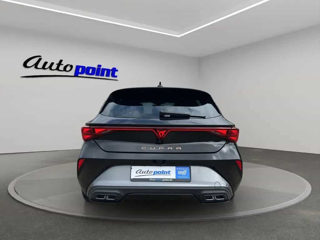 Cupra Leon 1.5 eTSI ACC KEYLESS AMBIENTE 02/2025-photo-5