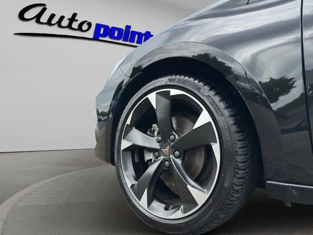 Cupra Leon 1.5 eTSI ACC KEYLESS AMBIENTE 02/2025-photo-9