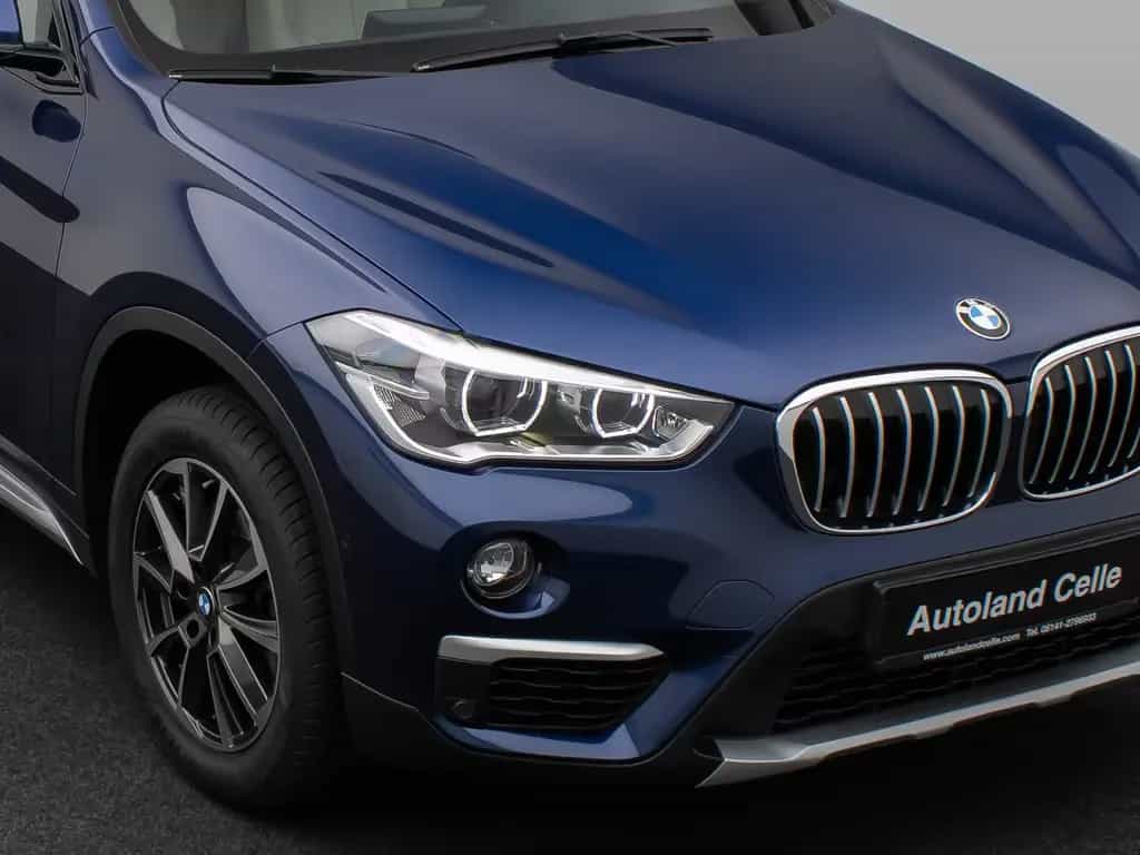 BMW X1 sD20i xLine Panorama HUD H/K AHK Leder Voll 07/2018-photo-15