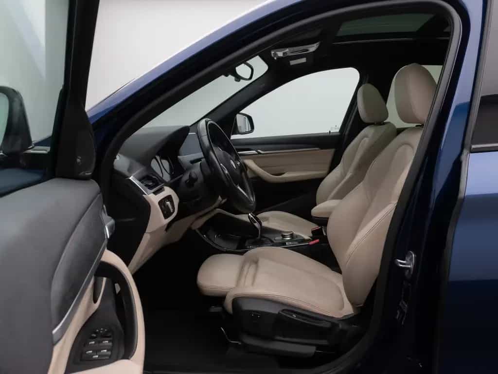 BMW X1 sD20i xLine Panorama HUD H/K AHK Leder Voll 07/2018-photo-18