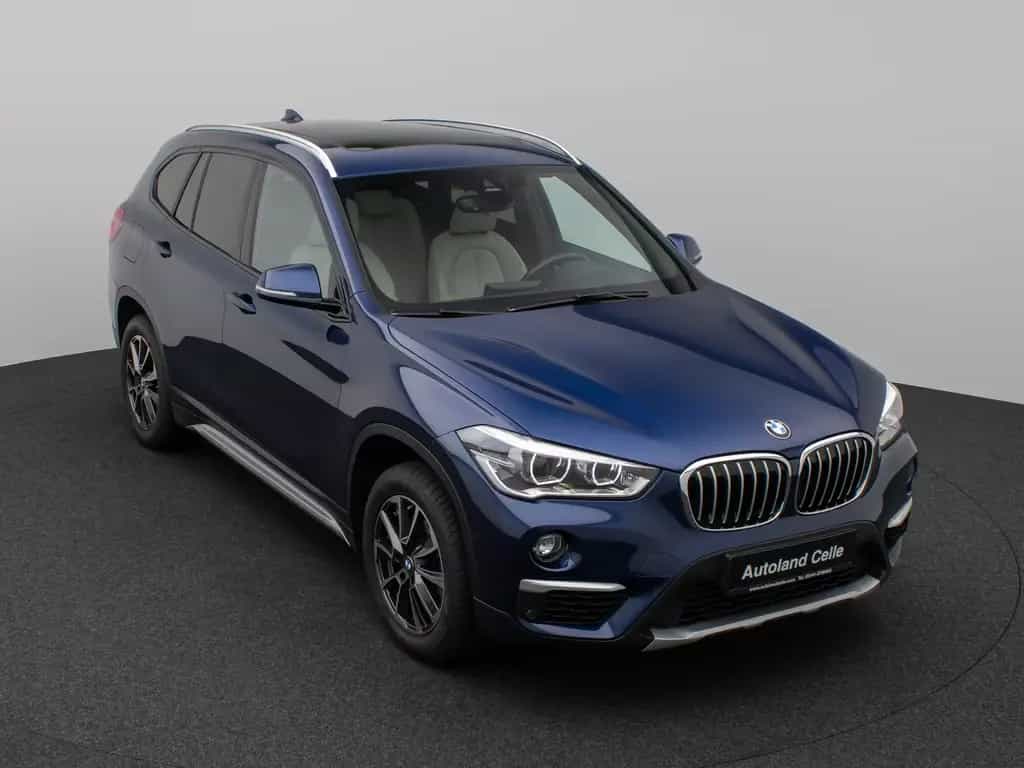 BMW X1 sD20i xLine Panorama HUD H/K AHK Leder Voll 07/2018-photo-2