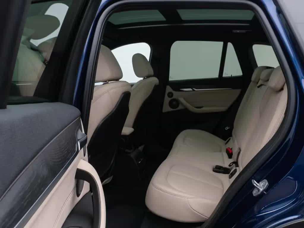 BMW X1 sD20i xLine Panorama HUD H/K AHK Leder Voll 07/2018-photo-24