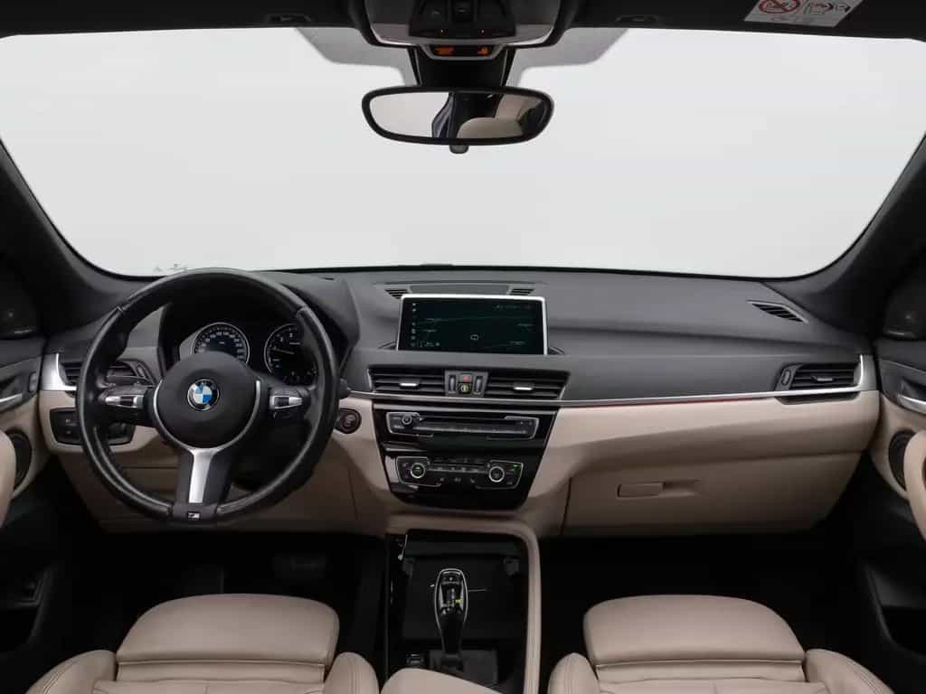 BMW X1 sD20i xLine Panorama HUD H/K AHK Leder Voll 07/2018-photo-36