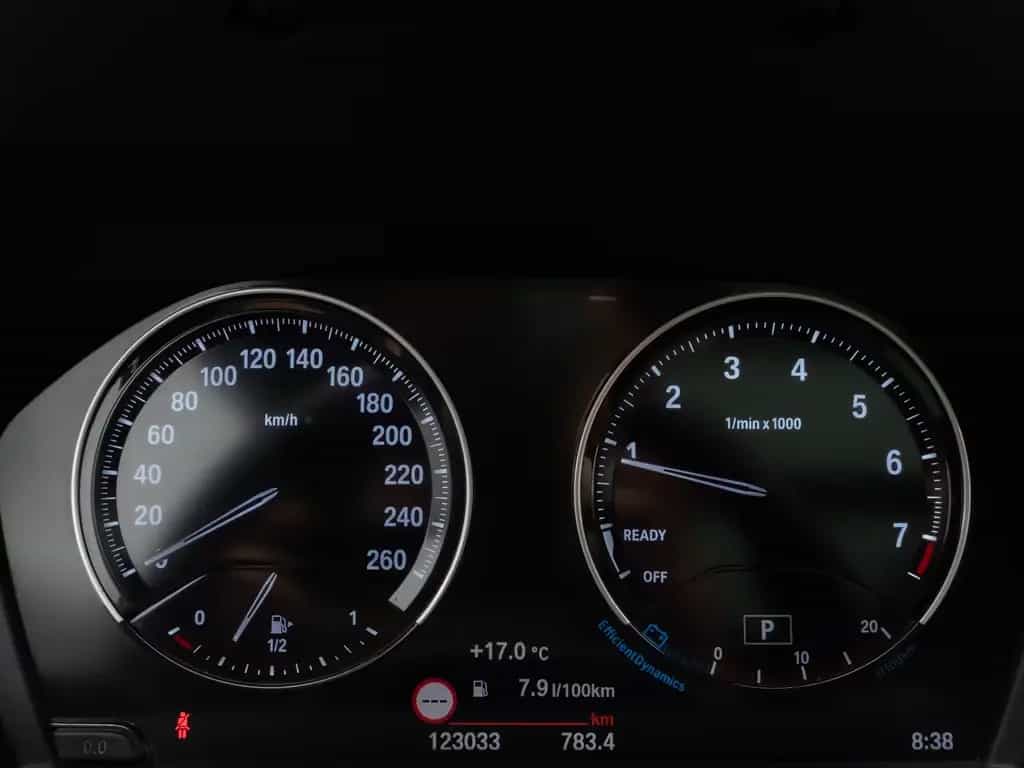 BMW X1 sD20i xLine Panorama HUD H/K AHK Leder Voll 07/2018-photo-38