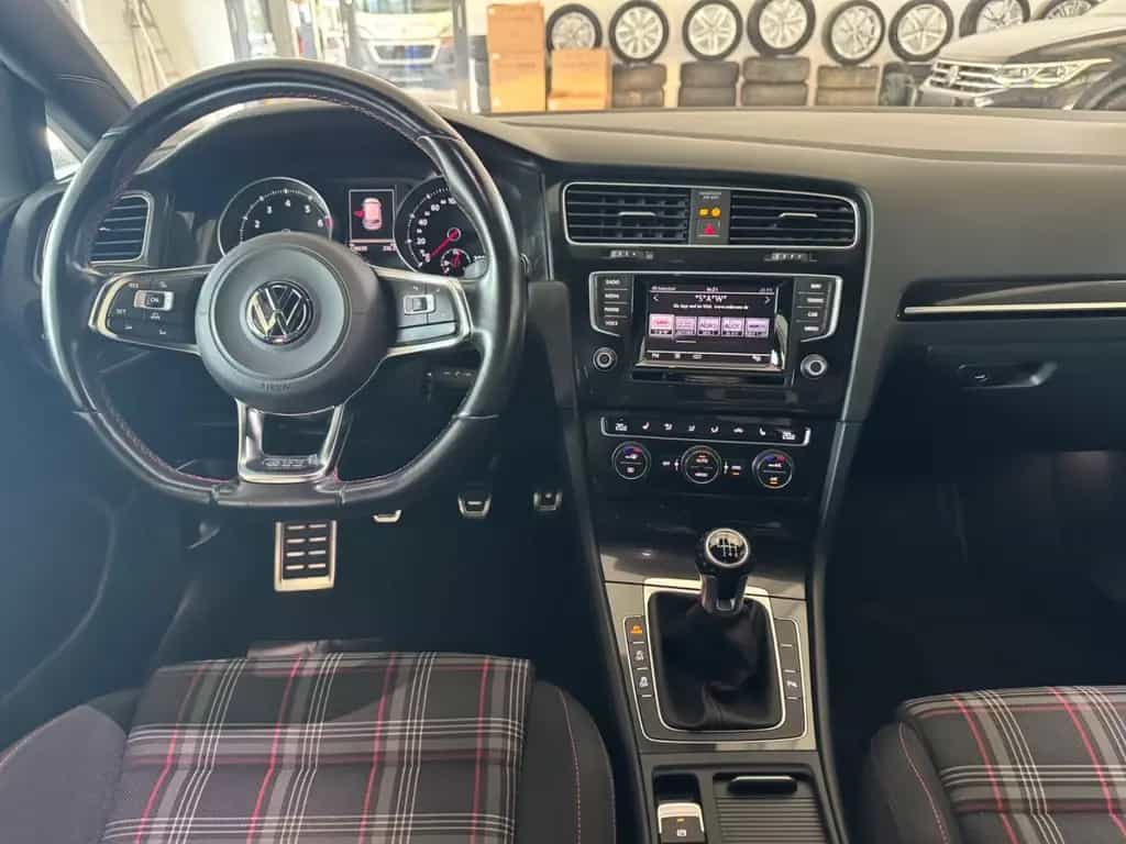 Volkswagen Golf VII Lim. GTI Performance 221 kW/Bi-Xenon 03/2015-photo-14
