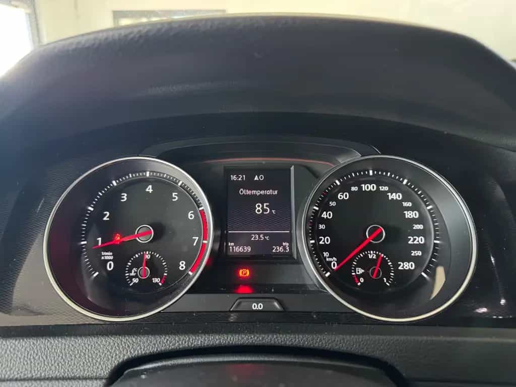 Volkswagen Golf VII Lim. GTI Performance 221 kW/Bi-Xenon 03/2015-photo-23