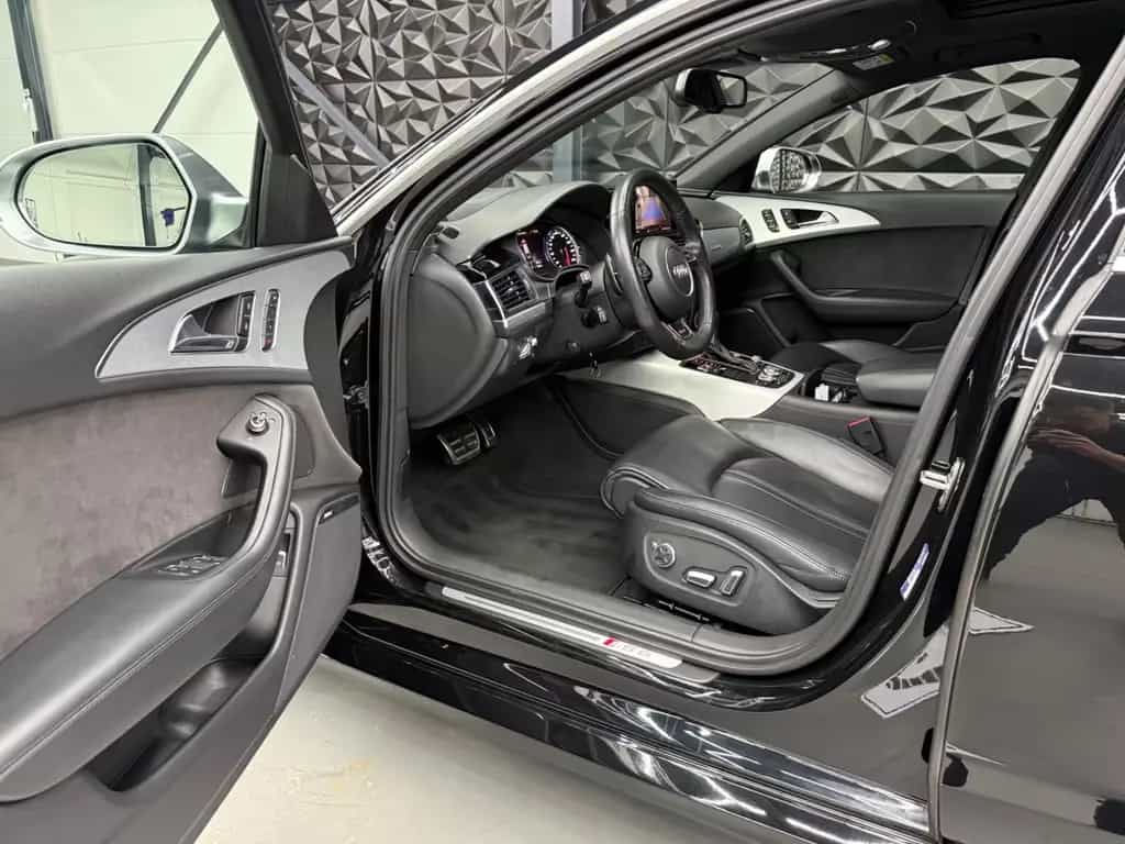 Audi RS6 4.0 TFSI quattro MAXTRIX LED*PANO*ACC*CARPLA 08/2017-photo-23