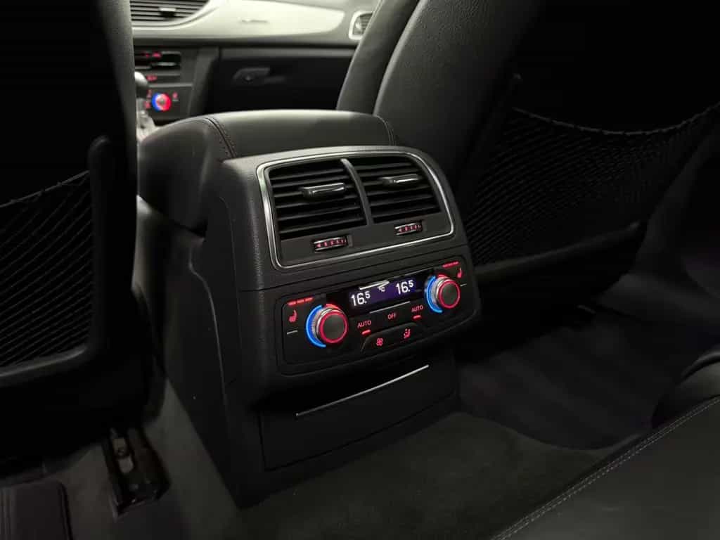Audi RS6 4.0 TFSI quattro MAXTRIX LED*PANO*ACC*CARPLA 08/2017-photo-29