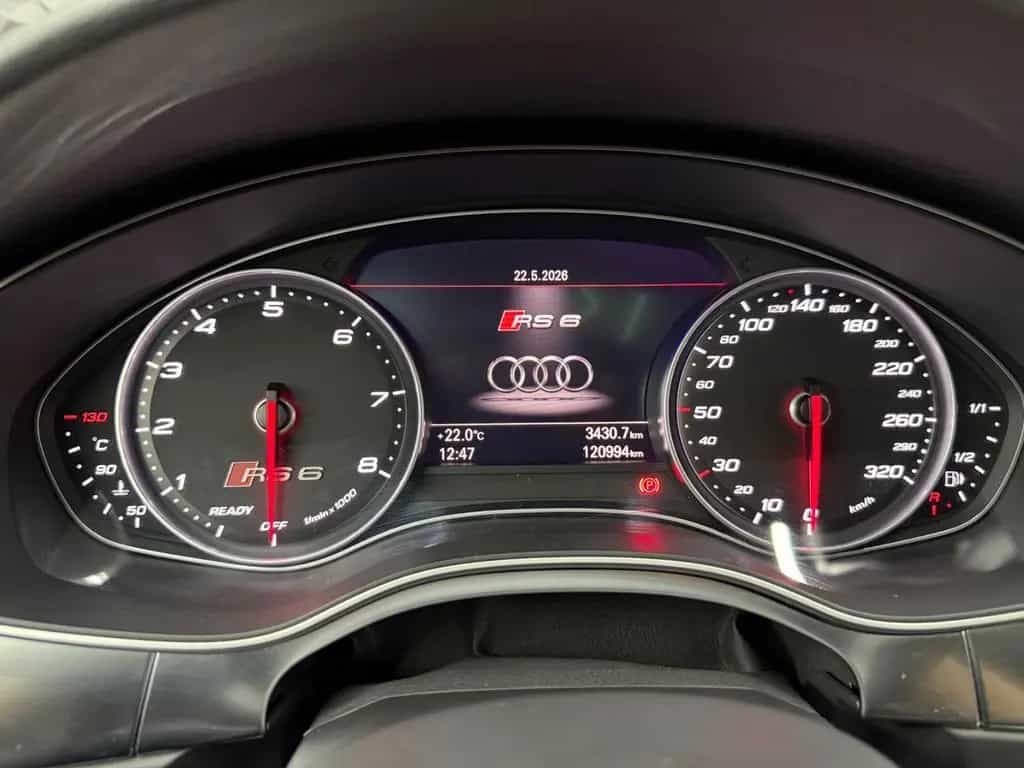 Audi RS6 4.0 TFSI quattro MAXTRIX LED*PANO*ACC*CARPLA 08/2017-photo-37