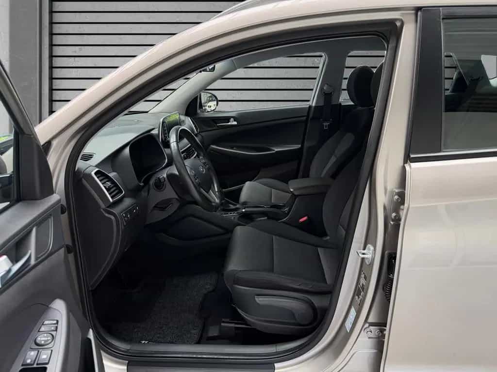 Hyundai TUCSON ADVANTAGE DCT+KLIMA+NAVI+KAMERA+DAB+TÜV+ 10/2019-photo-18