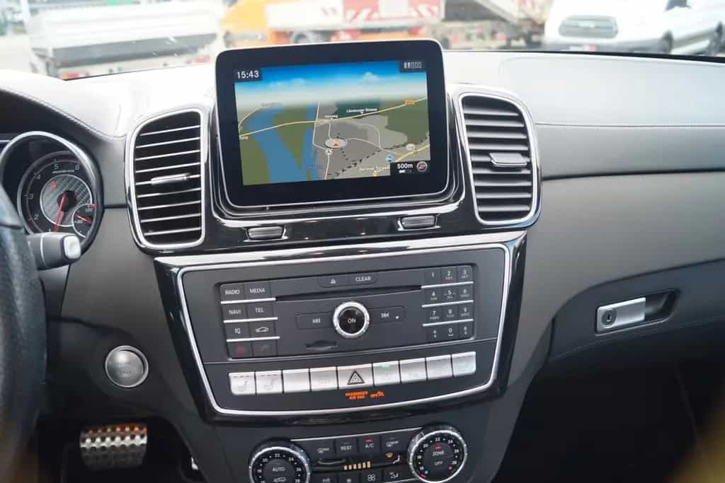 Mercedes-Benz GLE 63 AMG GLE 63 S AMG GLAS DACH LED TOP ZUSTAND 07/2019-photo-11
