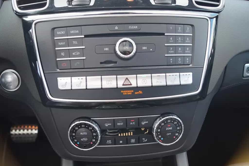 Mercedes-Benz GLE 63 AMG GLE 63 S AMG GLAS DACH LED TOP ZUSTAND 07/2019-photo-12