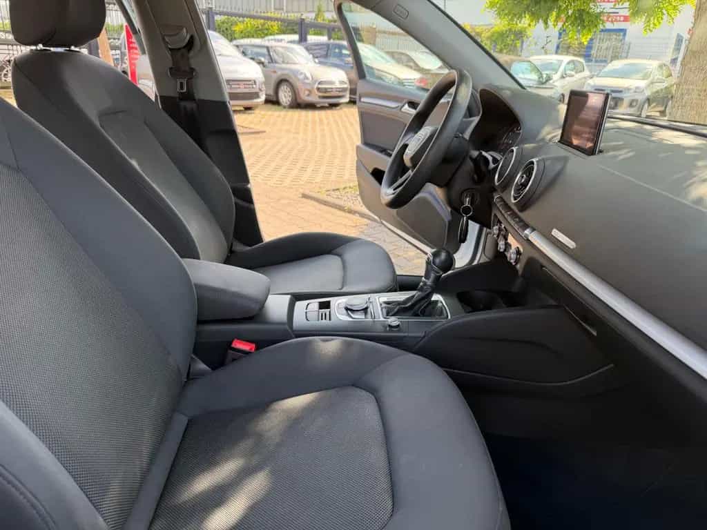 Audi A3 Sportback basis 09/2018-photo-11