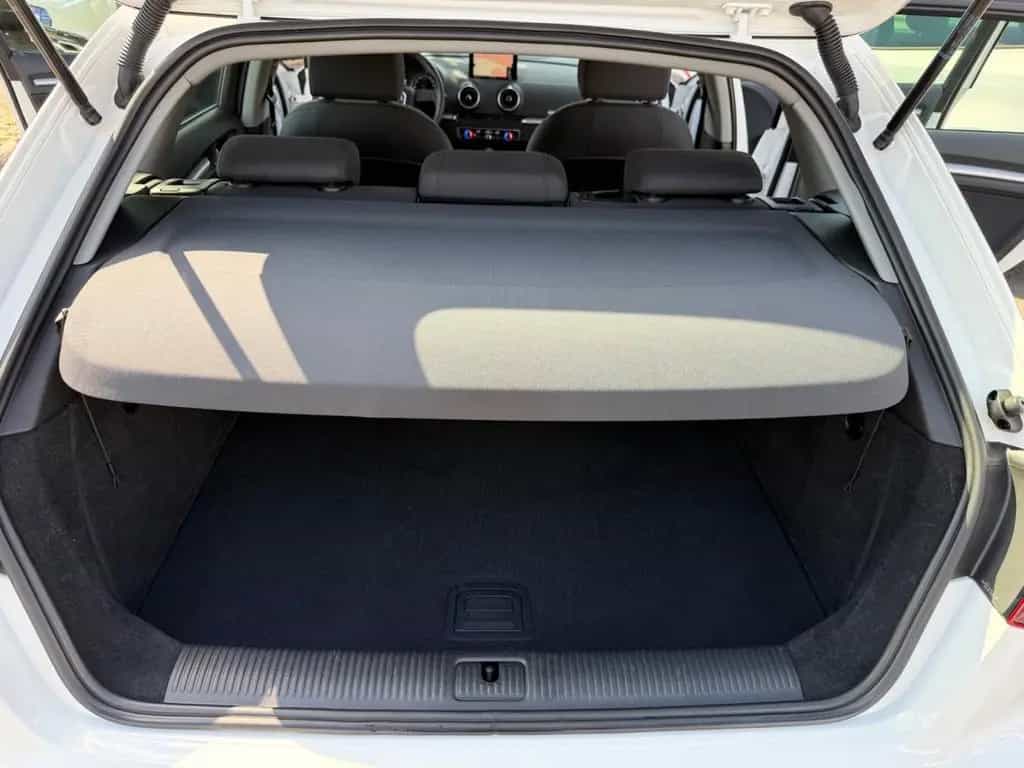 Audi A3 Sportback basis 09/2018-photo-13