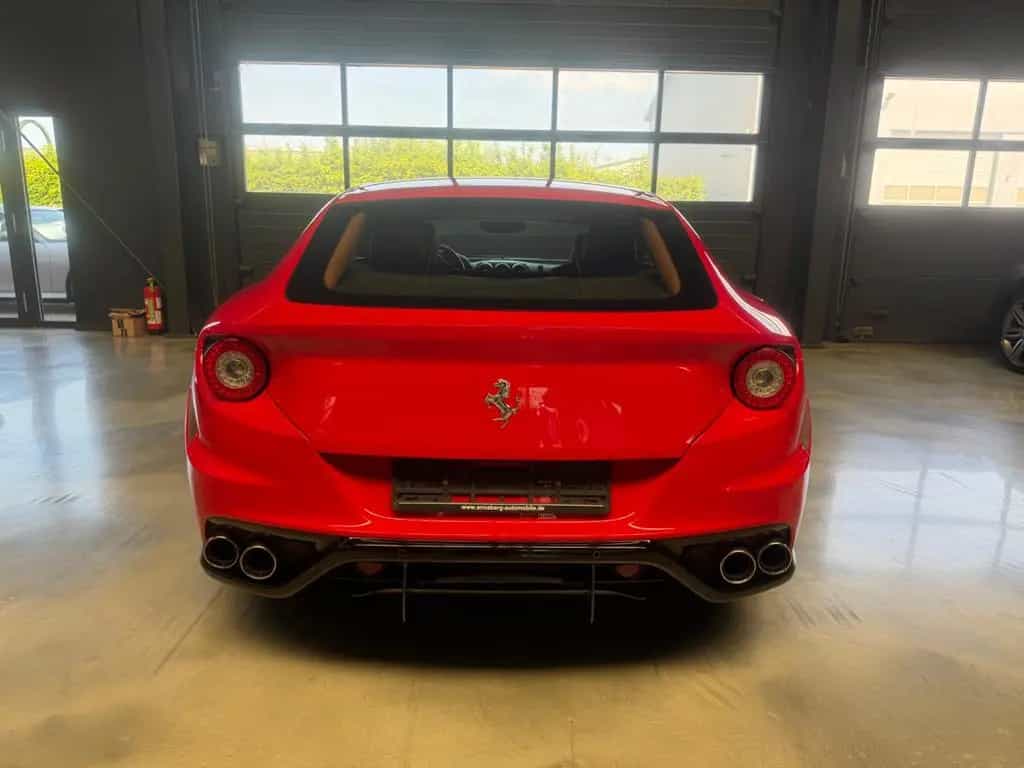 Ferrari FF 6,3 V12 4x4 CARBON/ROSSO CORSA/UNFALLFREI 10/2011-photo-4