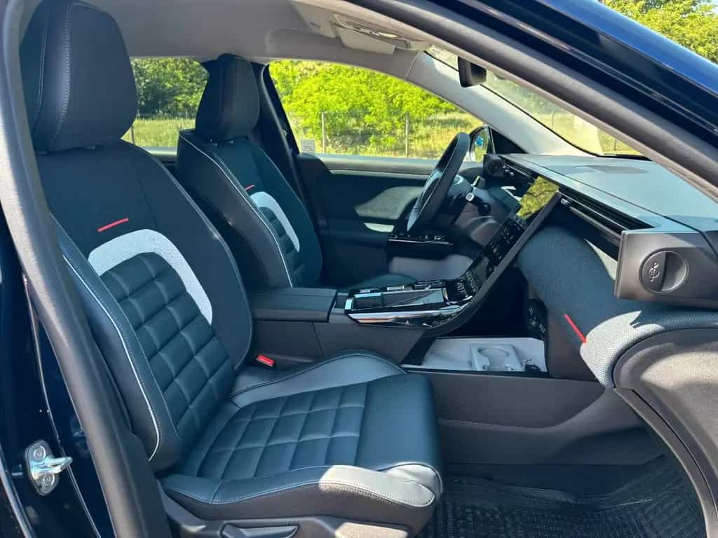 Citroën C5 Aircross 145 Hybrid MAX 02/2026-photo-5
