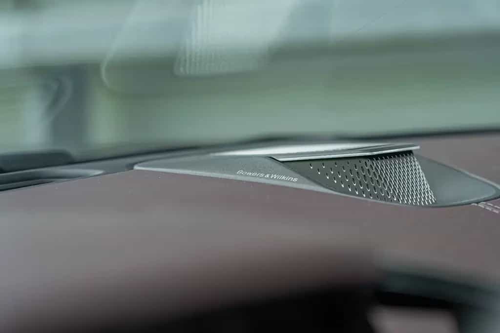 Aston Martin Vanquish Volante *Bowers & Wilkins *Black-Pack* 12/2025-photo-26