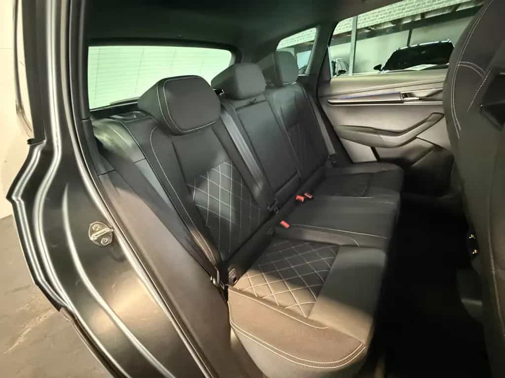 Skoda Karoq Sportline 4x4 03/2023-photo-18