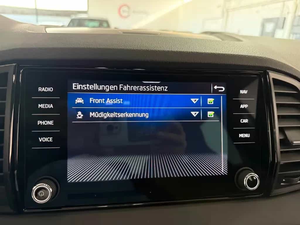 Skoda Karoq Sportline 4x4 03/2023-photo-33