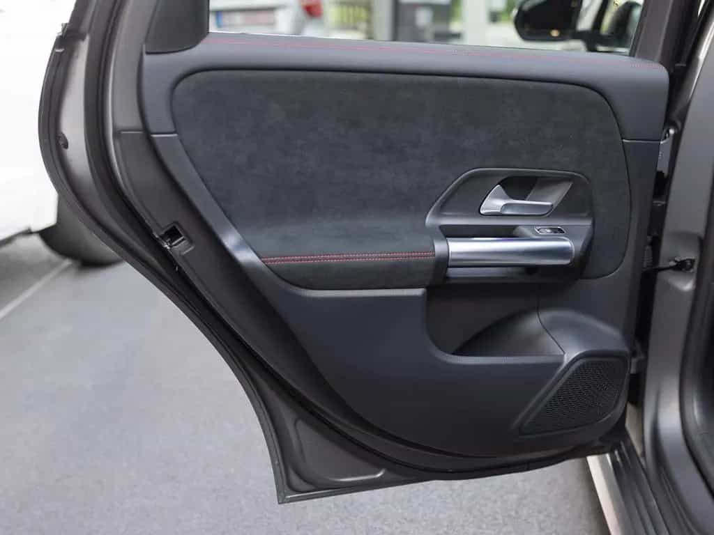 Mercedes-Benz B 250 4MATIC mit AMG Line,MBUX,LED,Kamera,Night 01/2020-photo-24