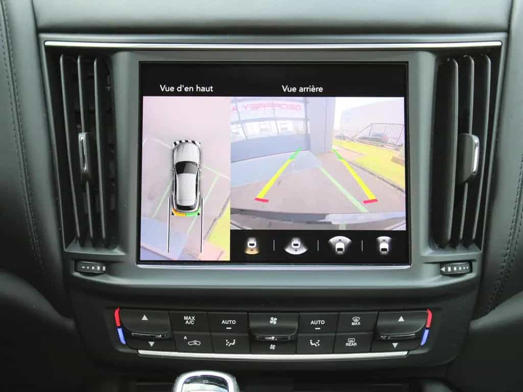 Maserati Levante 3.0 V6 Q4 GRANSPORT NEW MODEL CUIR NAVI 07/2021-photo-12