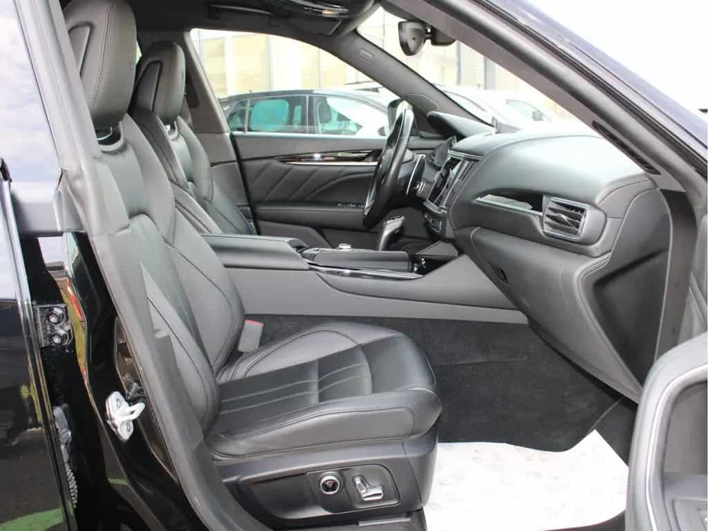 Maserati Levante 3.0 V6 Q4 GRANSPORT NEW MODEL CUIR NAVI 07/2021-photo-4