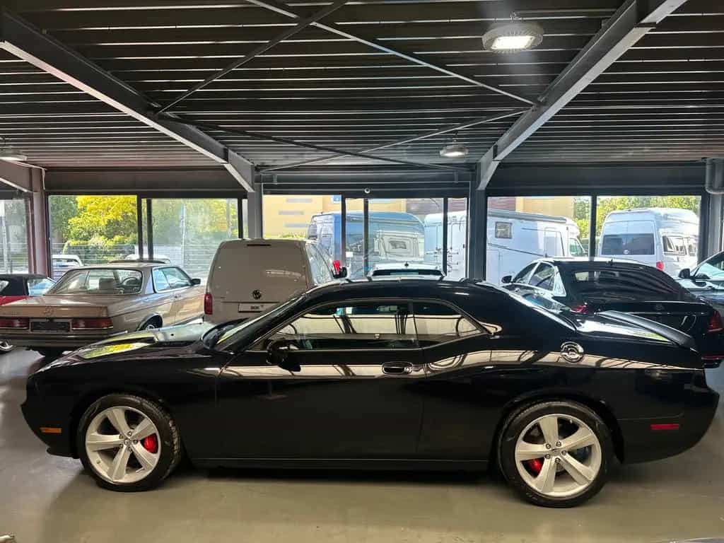 Dodge Challenger 6.1 Hemi SRT 1.Hand 12000KM Brembo 08/2008-photo-1