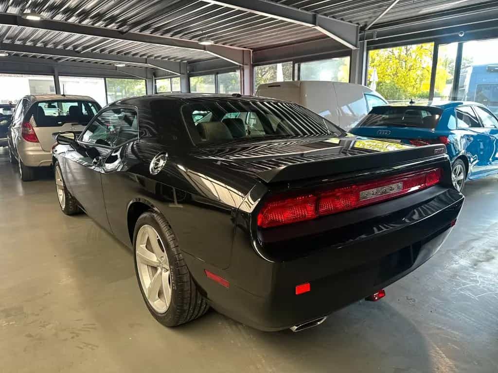 Dodge Challenger 6.1 Hemi SRT 1.Hand 12000KM Brembo 08/2008-photo-2
