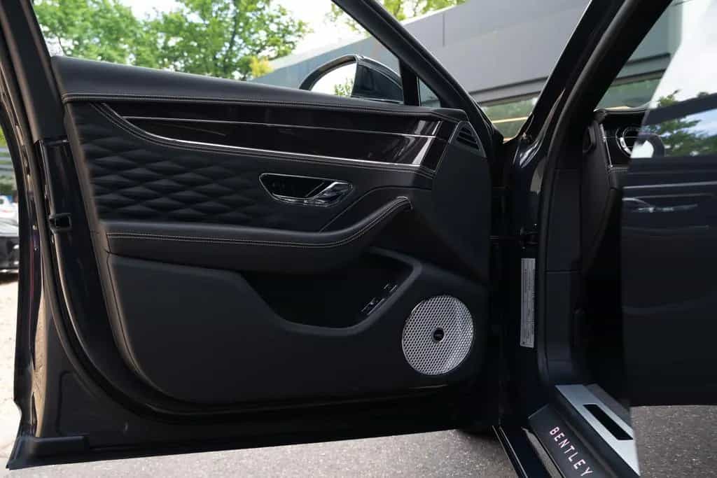 Bentley Flying Spur W12 Mulliner Driving Spec 12/2022-photo-16