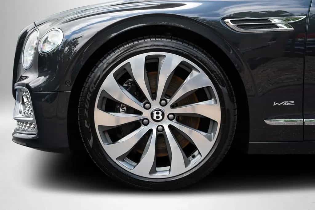 Bentley Flying Spur W12 Mulliner Driving Spec 12/2022-photo-9