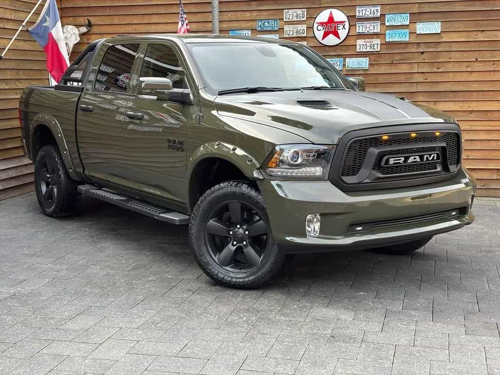 Dodge RAM 1500 5,7L Warlock 4x4 LEDER AHK LED 06/2022-photo-1