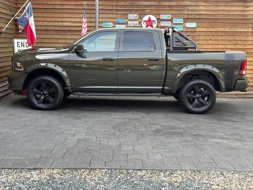 Dodge RAM 1500 5,7L Warlock 4x4 LEDER AHK LED 06/2022-photo-10