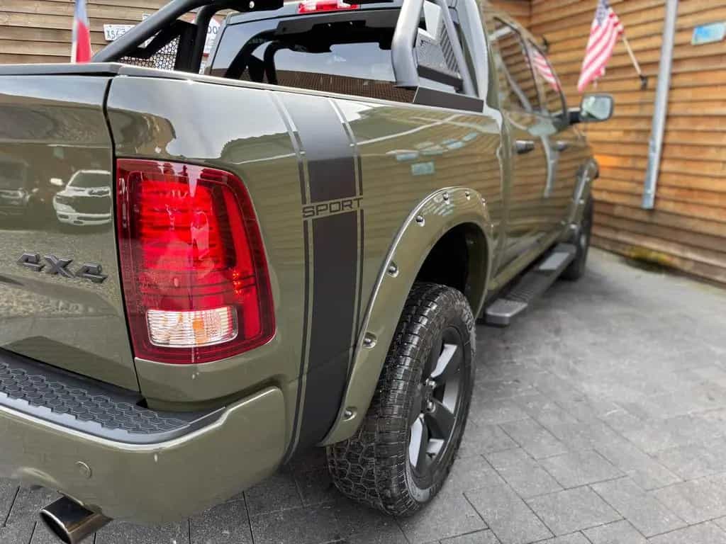 Dodge RAM 1500 5,7L Warlock 4x4 LEDER AHK LED 06/2022-photo-16