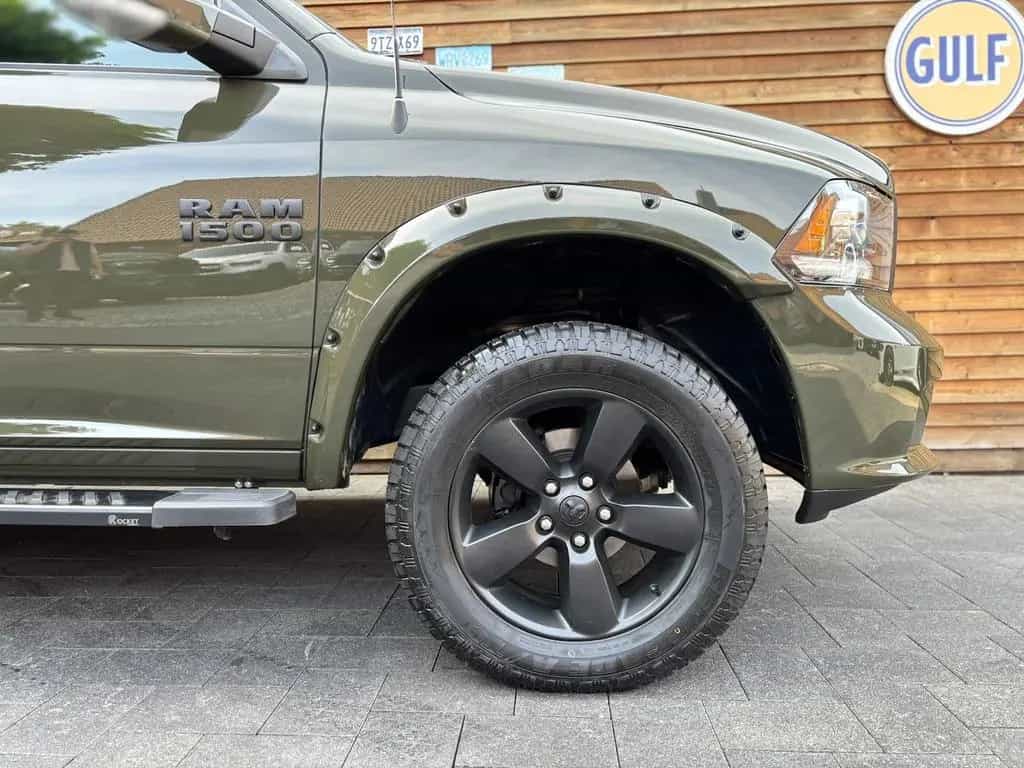 Dodge RAM 1500 5,7L Warlock 4x4 LEDER AHK LED 06/2022-photo-18