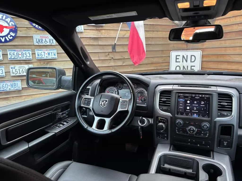 Dodge RAM 1500 5,7L Warlock 4x4 LEDER AHK LED 06/2022-photo-22