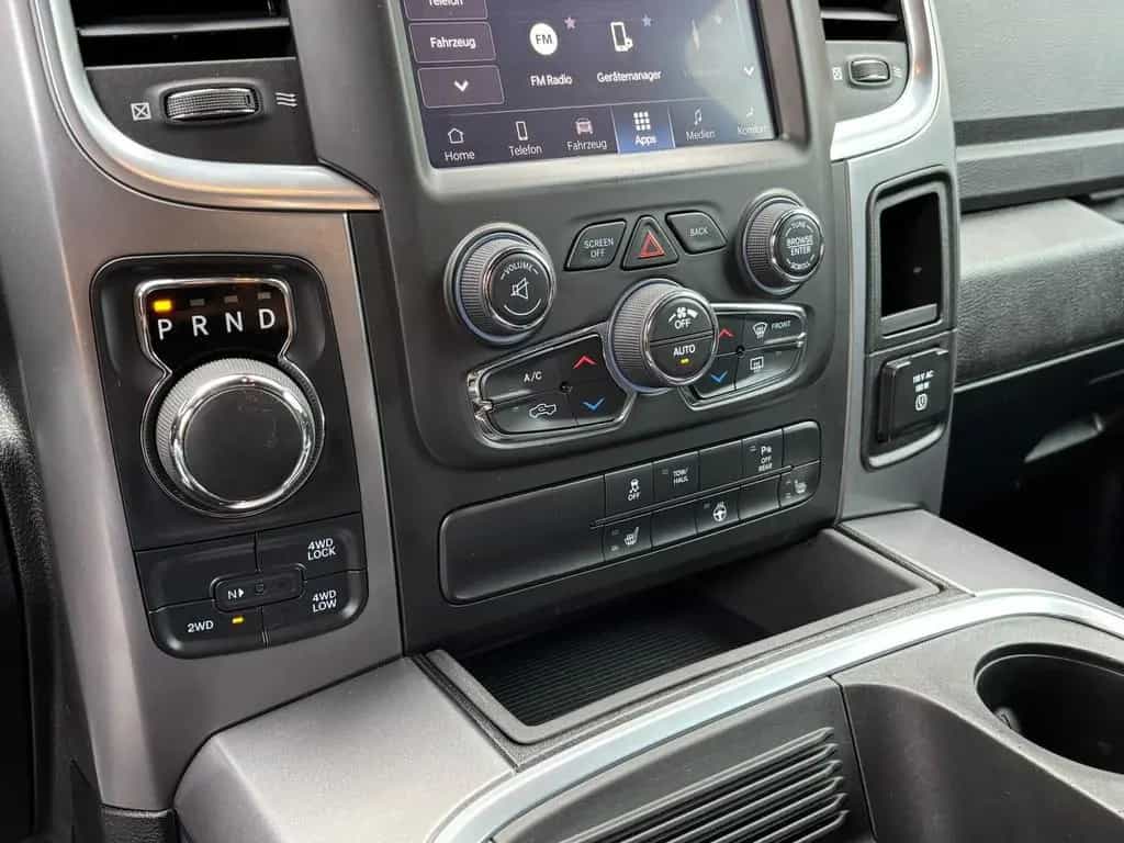 Dodge RAM 1500 5,7L Warlock 4x4 LEDER AHK LED 06/2022-photo-25