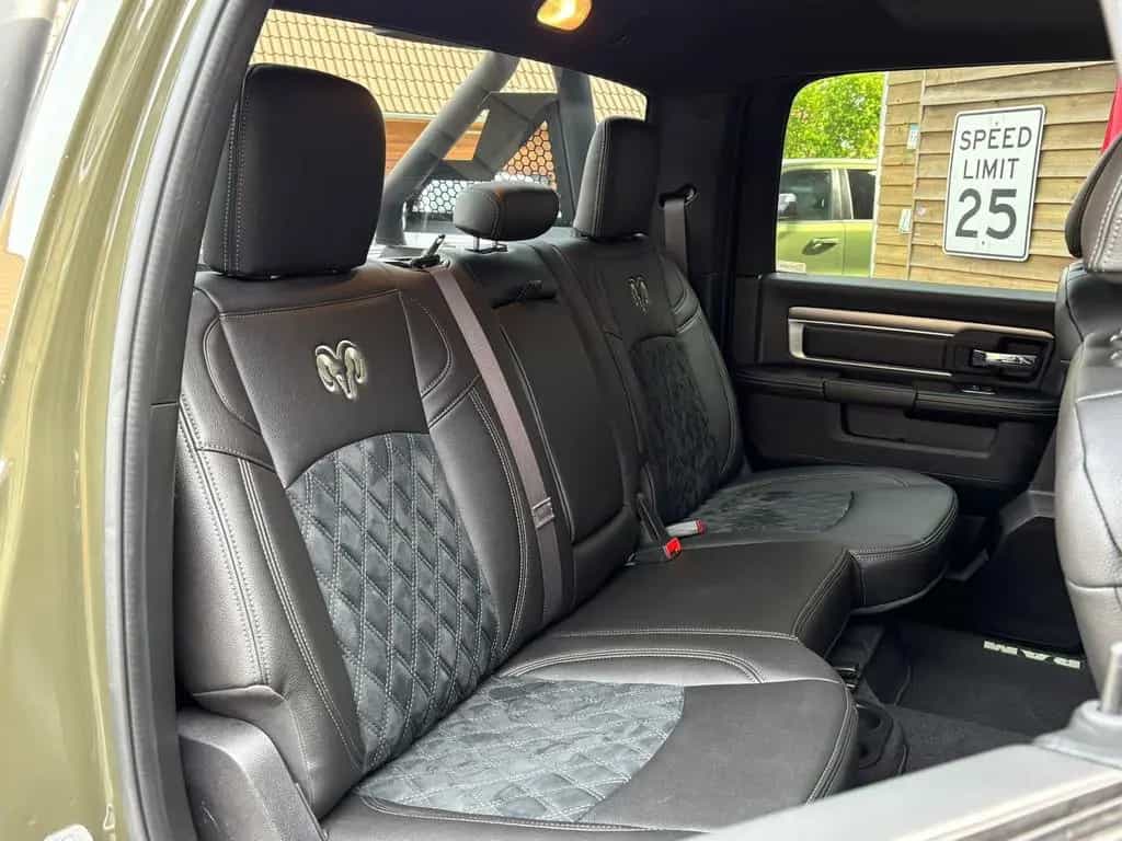 Dodge RAM 1500 5,7L Warlock 4x4 LEDER AHK LED 06/2022-photo-28