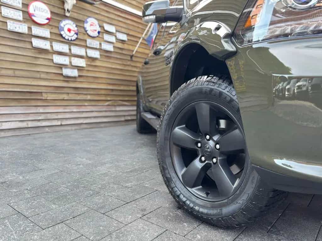 Dodge RAM 1500 5,7L Warlock 4x4 LEDER AHK LED 06/2022-photo-3