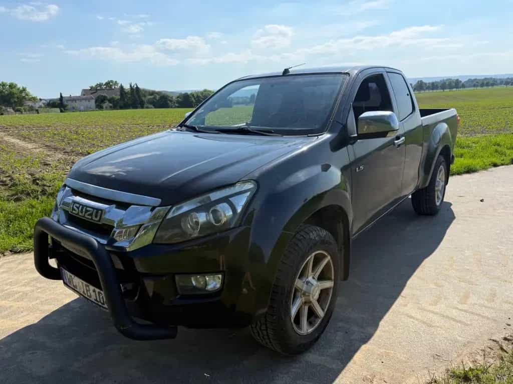 Isuzu D-Max 4x4 04/2013-photo-2