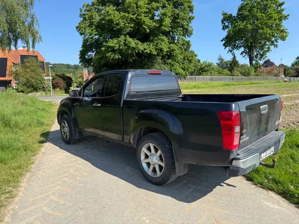 Isuzu D-Max 4x4 04/2013-photo-3