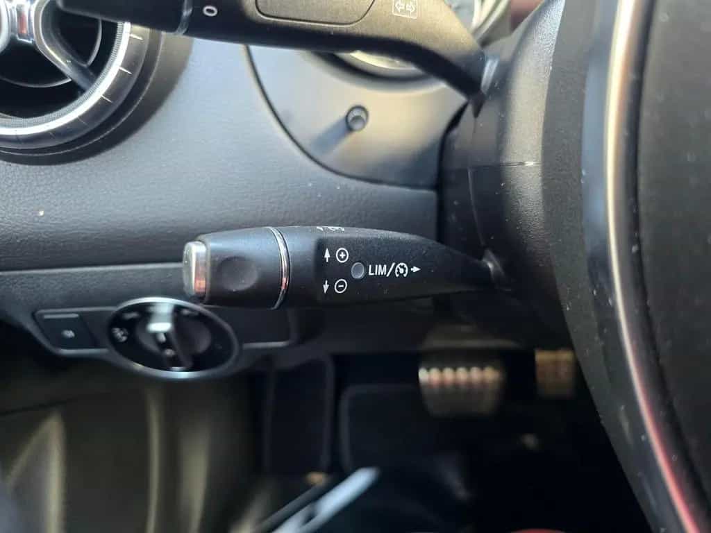 Mercedes-Benz CLA 250 AMG-Line°BiXenon°Shzg°PDC°Kima°Tempomat 12/2015-photo-17