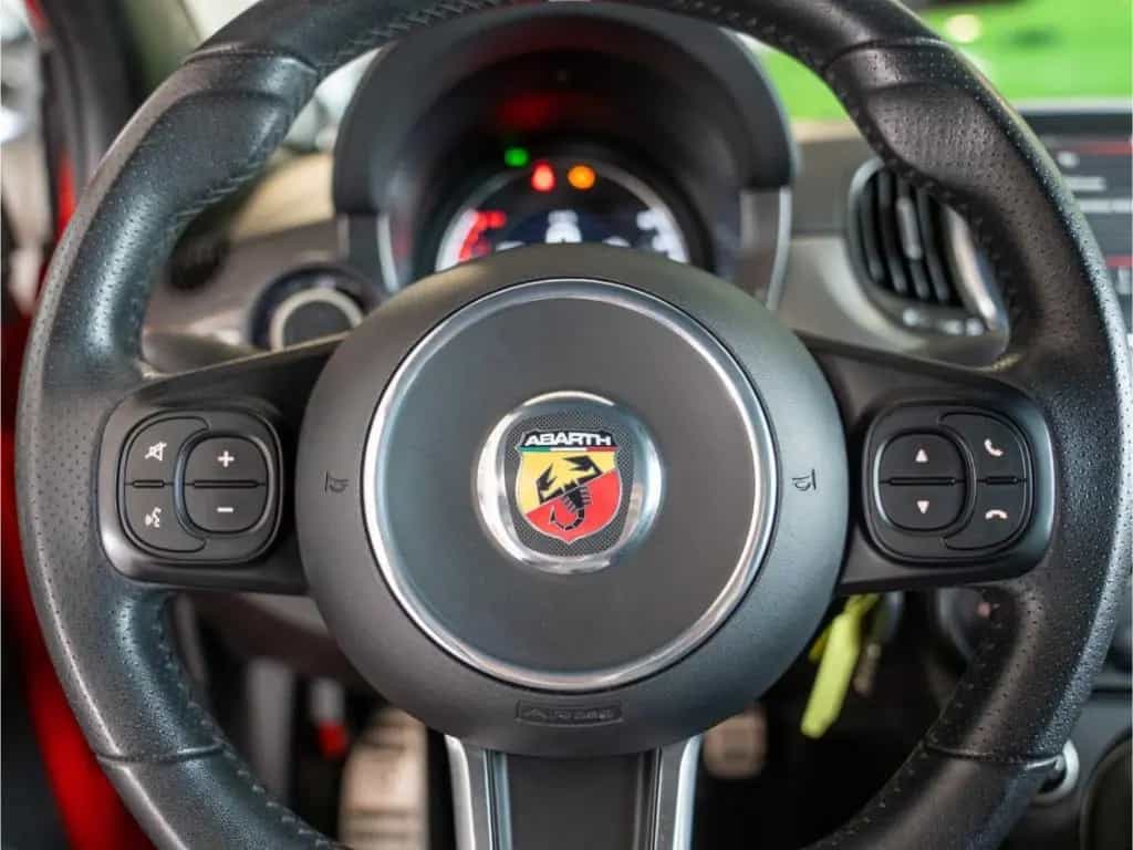 Abarth 595 Turismo 1.4 T-Jet Navi Akrapovic Sportpaket 09/2019-photo-21