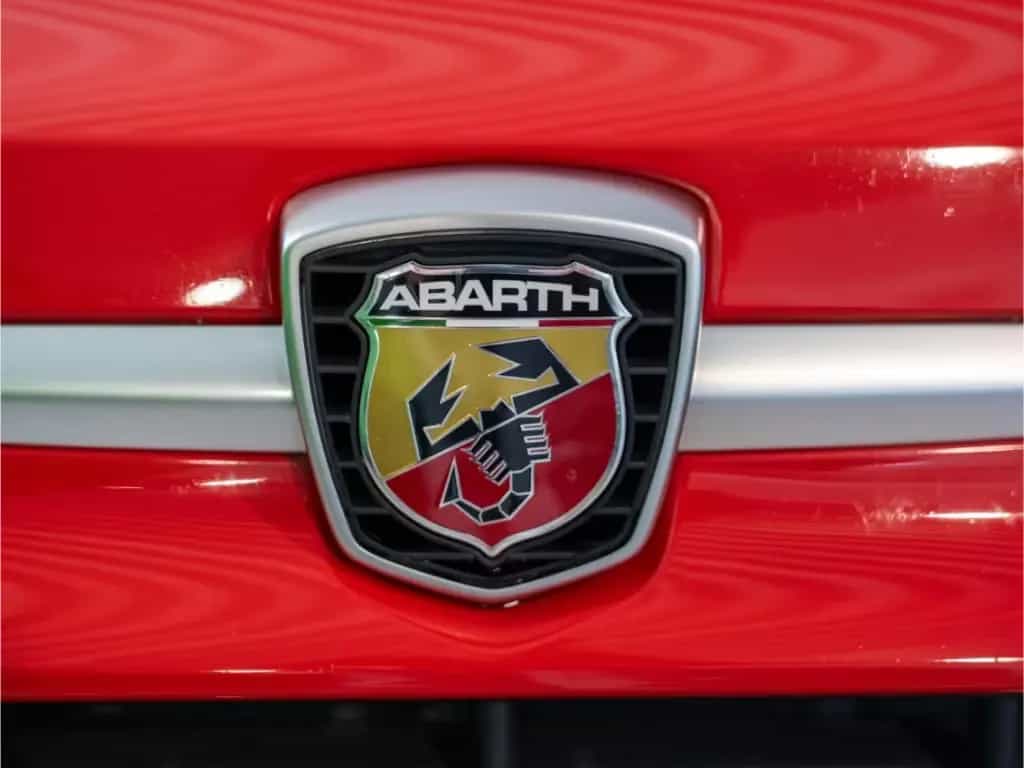Abarth 595 Turismo 1.4 T-Jet Navi Akrapovic Sportpaket 09/2019-photo-7