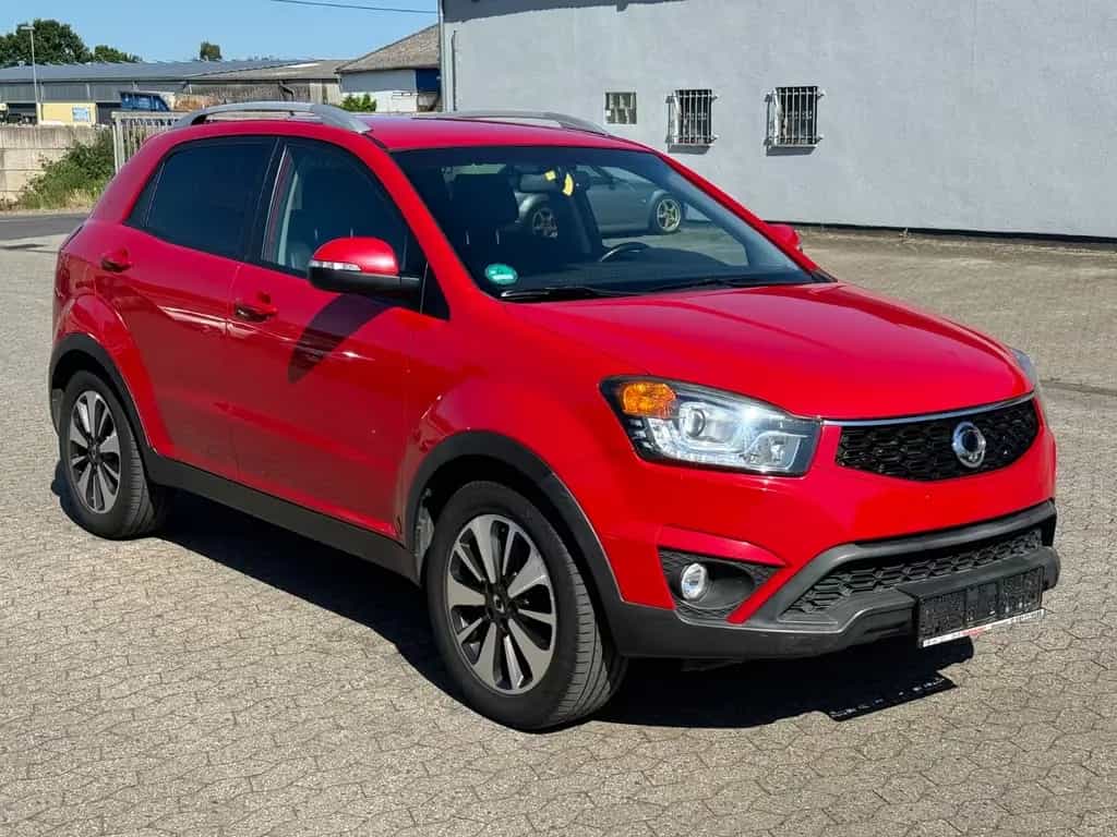 Ssangyong Korando 2.0e-XDI 4x4  1.Hand - Automatik - Leder 03/2016-photo-0
