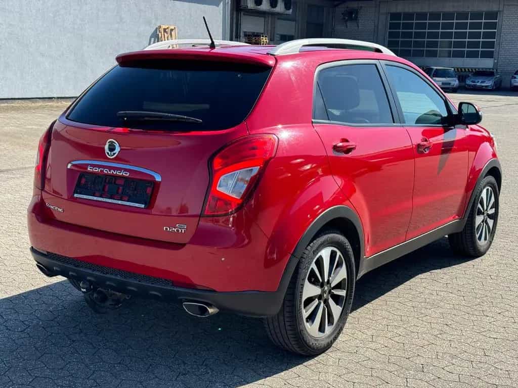 Ssangyong Korando 2.0e-XDI 4x4  1.Hand - Automatik - Leder 03/2016-photo-5
