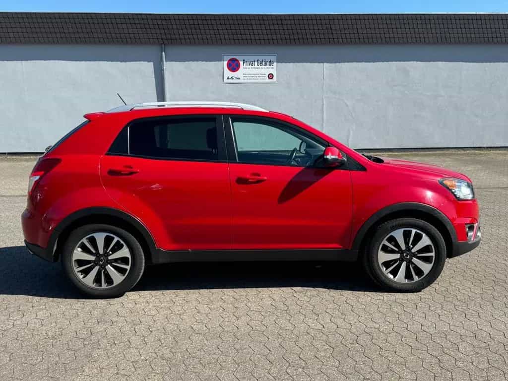 Ssangyong Korando 2.0e-XDI 4x4  1.Hand - Automatik - Leder 03/2016-photo-6